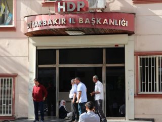 HDP'li Batman Belediye Başkanı görevden alındı