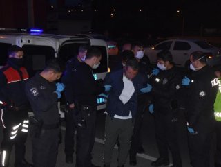 İzmir'de ambulans hırsızı kovalamaca sonucu yakalandı #1