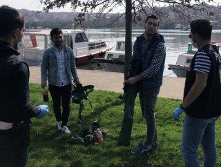 İstanbul'da yasağa rağmen sokağa çıkanlar #1