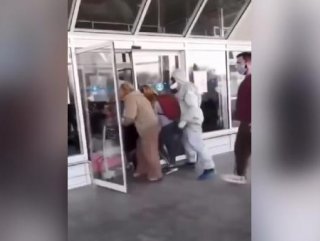 Ukrayna'da karantinadan kaçanlar görüntülendi #1