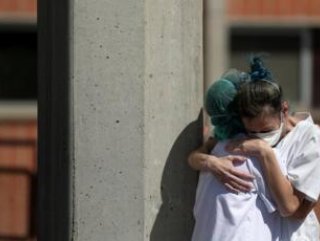 İspanya'da ölü sayısı 10 bin 3'e yükseldi  
