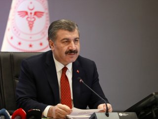 Korona nedeniyle can kaybı 725'e yükseldi