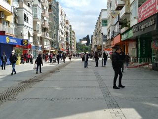 İzmir'de koronanın yayılımını gösteren harita