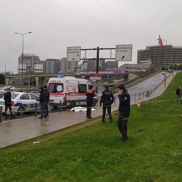 Zeytinburnu'nda bıçaklı kavgada 1 kişi öldü
