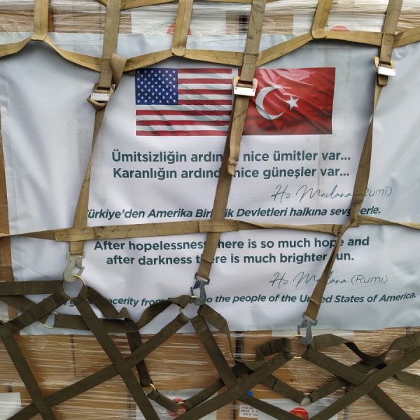 Türkiye'nin gönderdiği ikinci yardım uçağı ABD'ye ulaştı