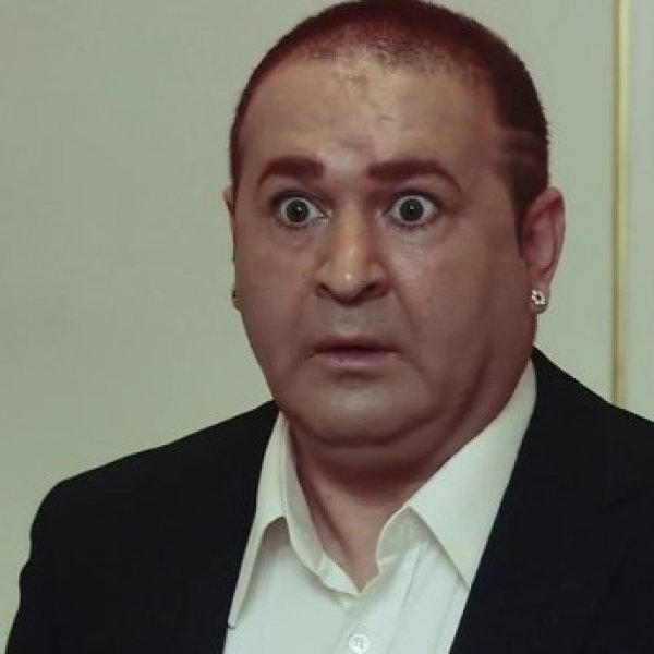 şafak Sezer şafak Sezer