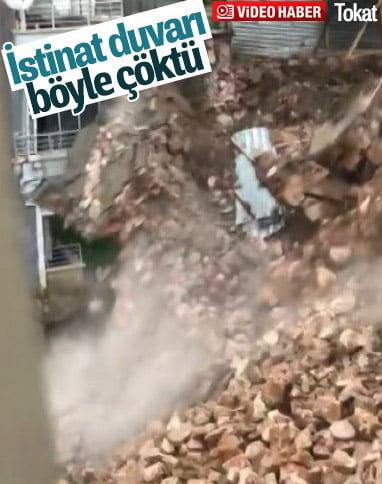Tokat'ta istinat duvarının çökme anı kamerada 