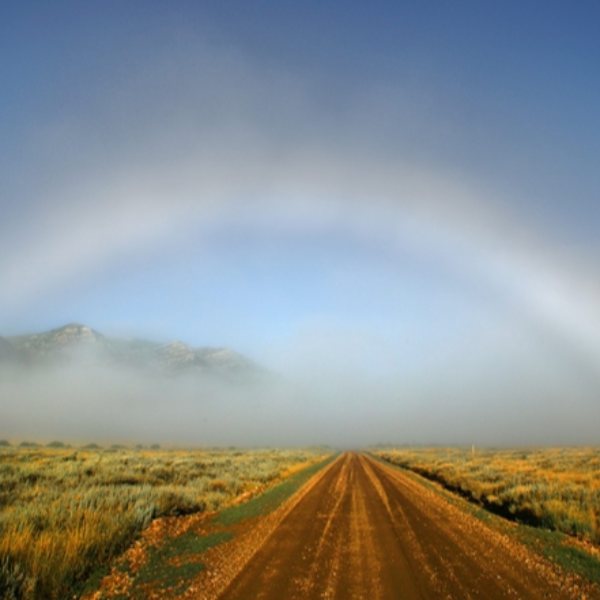 What is a white rainbow Kimdeyir