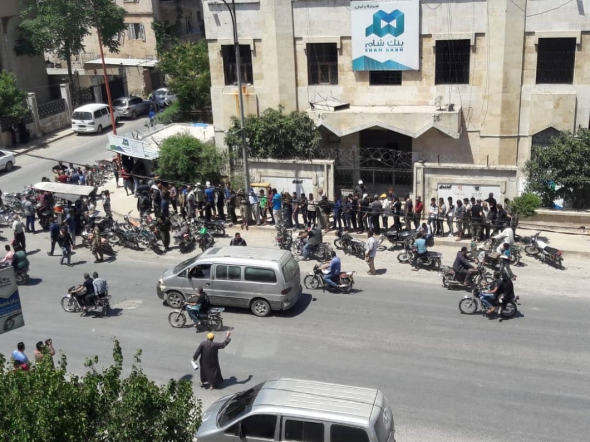 Suriye'de T�rk Liras�na ge�i� ba�lad�.