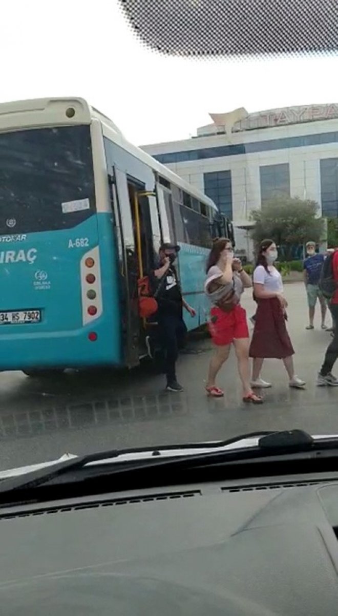İstanbul'da otobüs, uygulamadan kaçmak isterken yakalandı #3