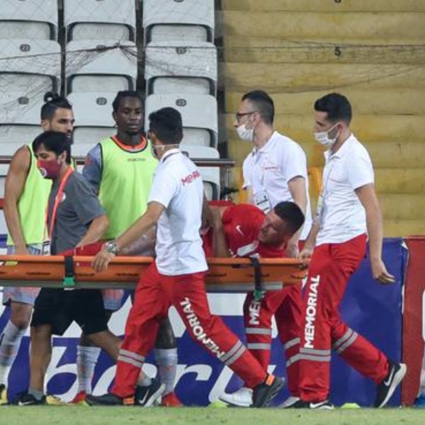 Antalyaspor'da Podolski ve Fredy, Trabzon maçında yok