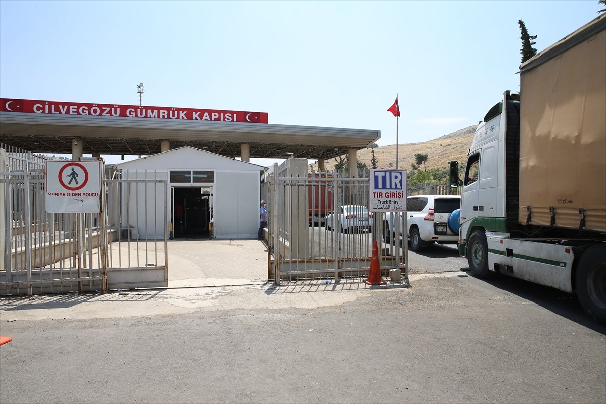 Birlesmis Milletler Den Idlib E 20 Tir Insani Yardim
