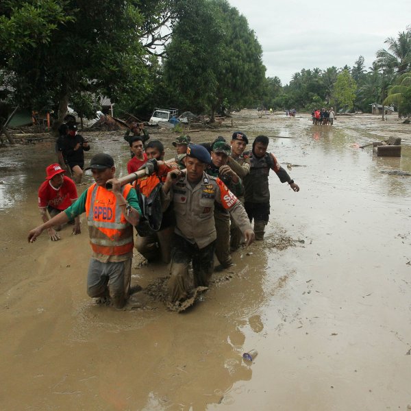 Endonezya’da seller: 15 ölü, 46 kayıp