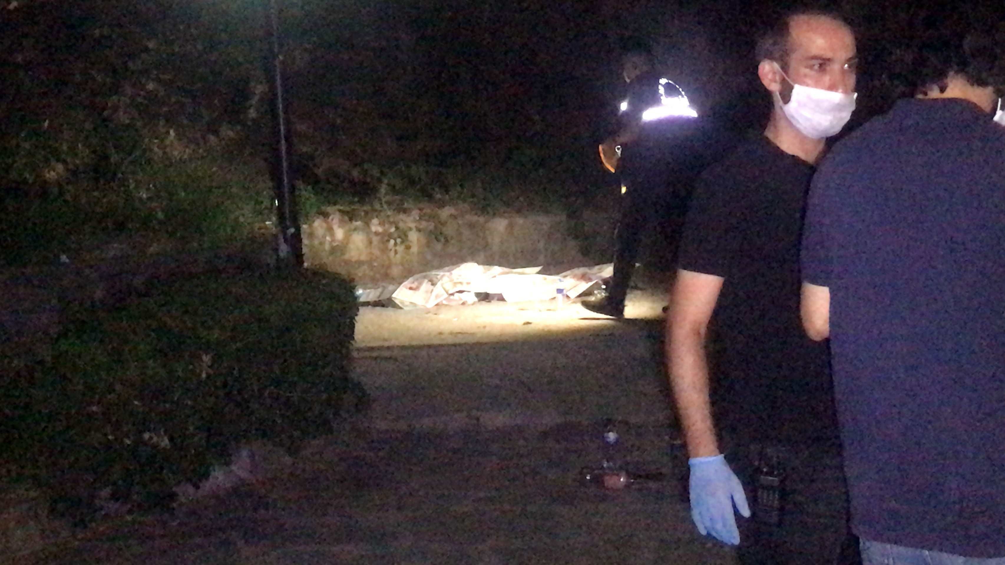 Bursa Da Video Cekmek Icin Surlara Cikan Kisi Asagi Dustu