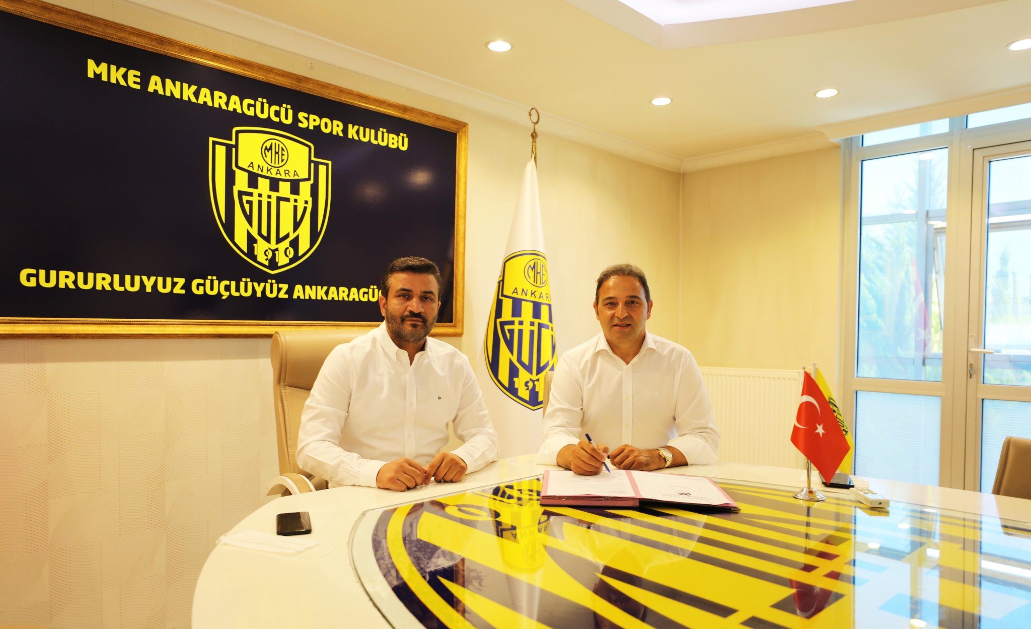 Ankaragucu Nun Yeni Hocasi Fuat Capa Oldu