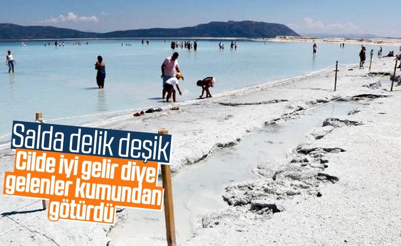 Salda Gölü sahilinde çukurlar oluştu