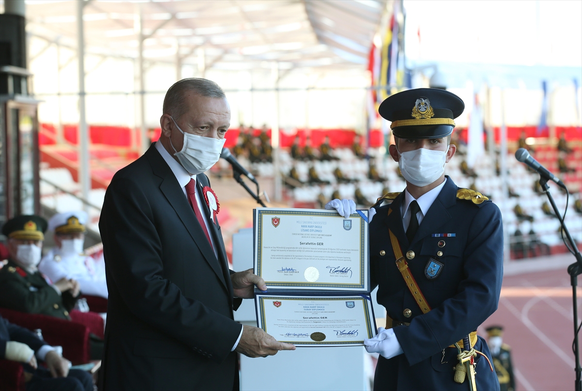 Cumhurbaşkanı Erdoğan: Maruz kaldığımız her saldırı mücadelemizi perçinledi #3