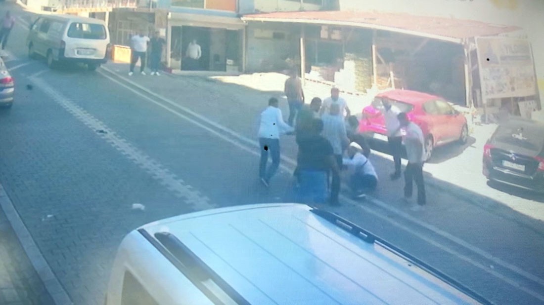 People asking for directions in Esenyurt were lynched in the middle of street # 2