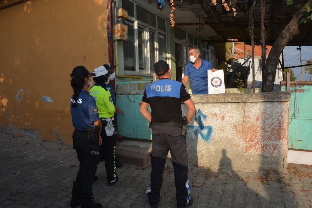 Books distributed to those who will be quarantined for 3 days without wearing a mask in Sakarya # 2