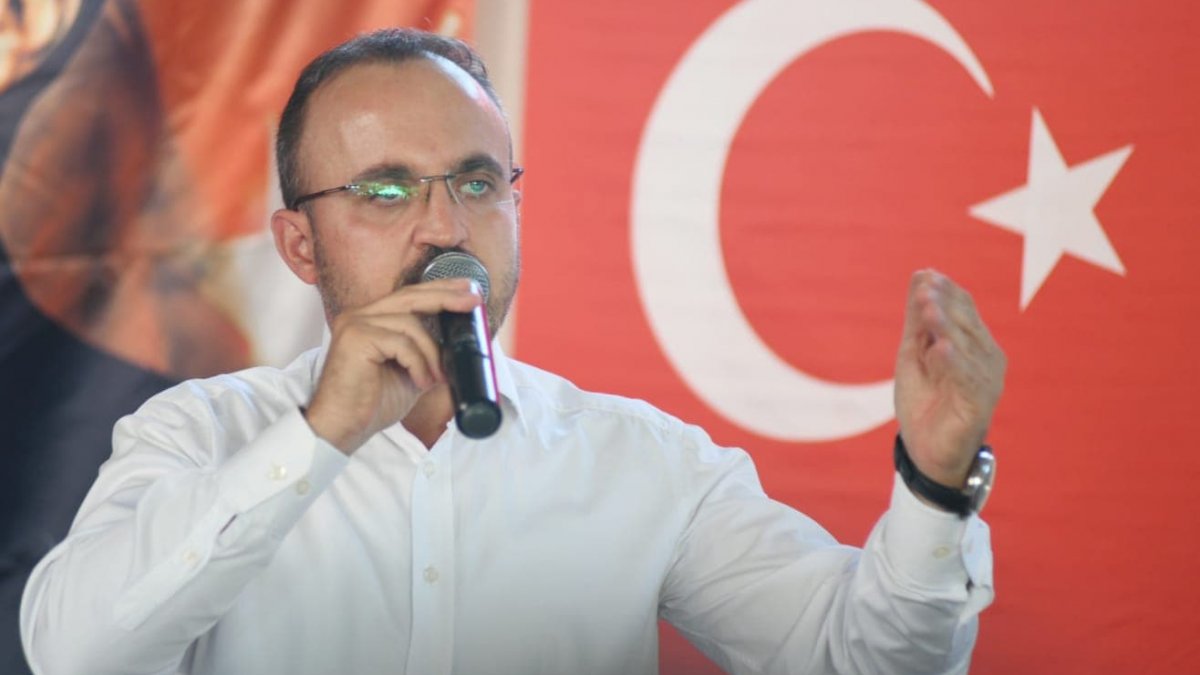 Bülent Turan: Macron'a Türkçe tweet attıran adamın adı Recep Tayyip Erdoğan’dır