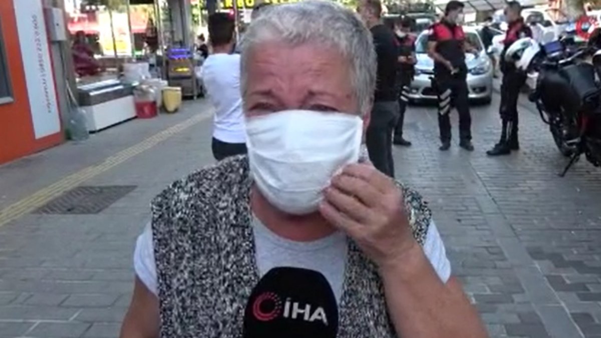 Yaşlı kadın maske takmayanlar yüzünden gözyaşı döktü
