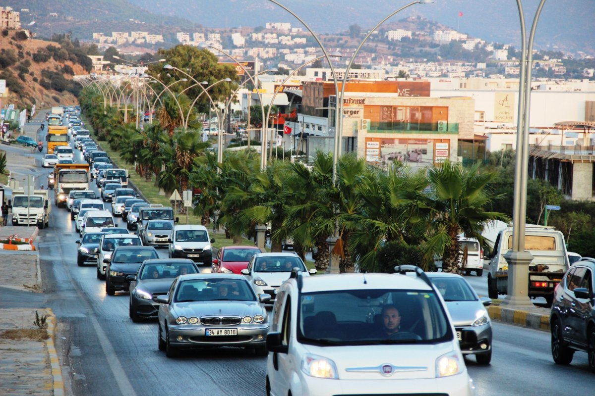 Bodrum’a giden dönmedi, nüfus 400 bine çıktı #4