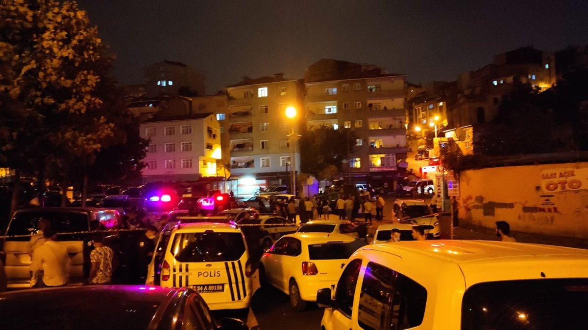 Police teams attacked in Şişli # 1