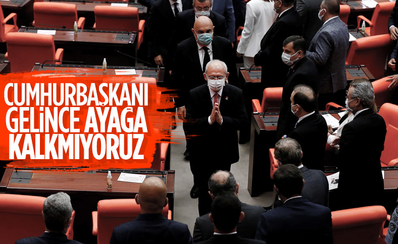 Cumhurbaşkanı Erdoğan Meclis'e girince CHP'liler ayağa kalkmadı