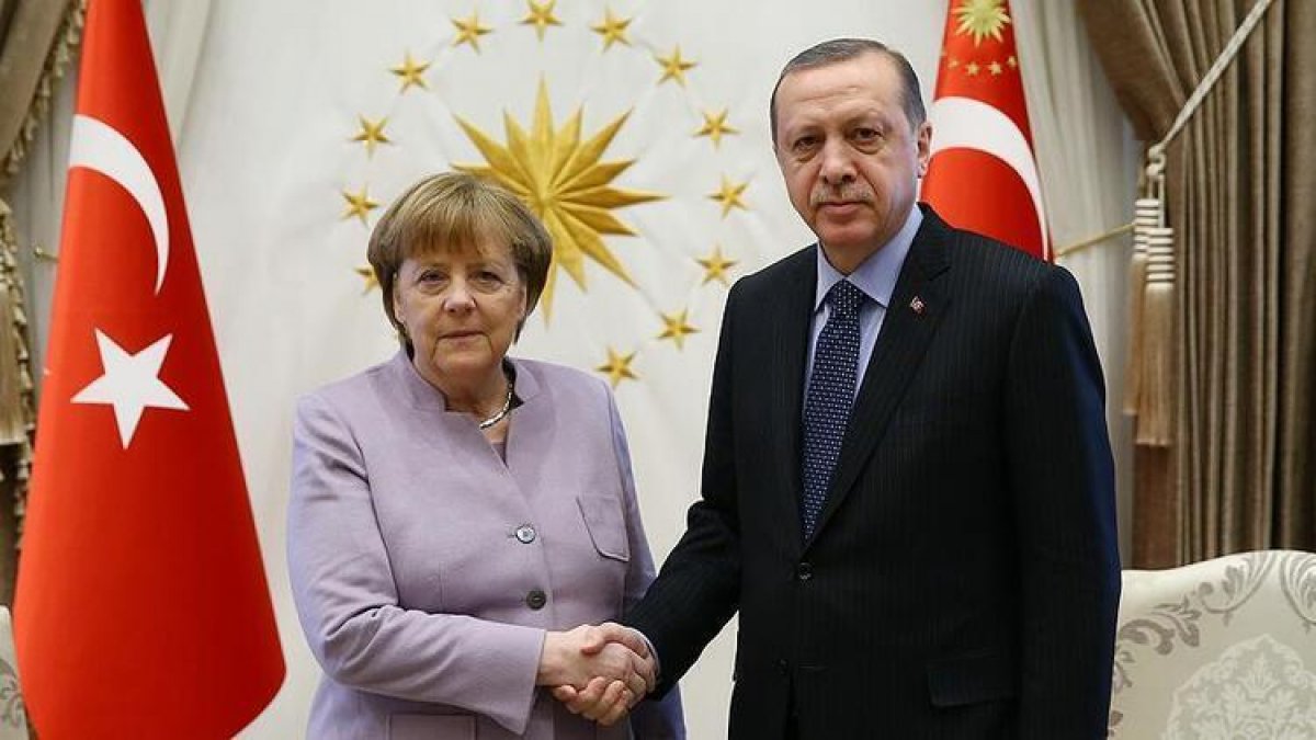 Almanya Başbakanı Angela Merkel: Türkiye ile yapıcı diyalog kurmamız gerekiyor #1