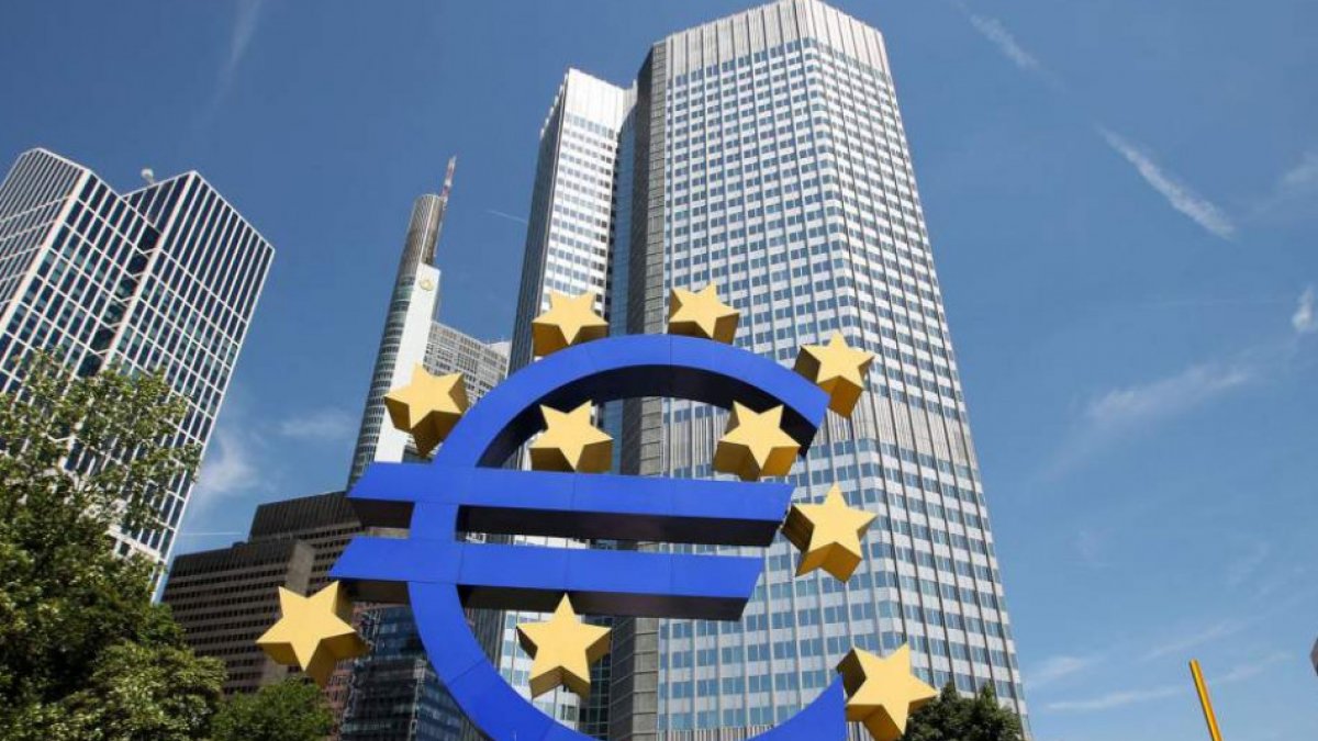 eu-current-account-balance-posts-91-2-billion-dollar-surplus