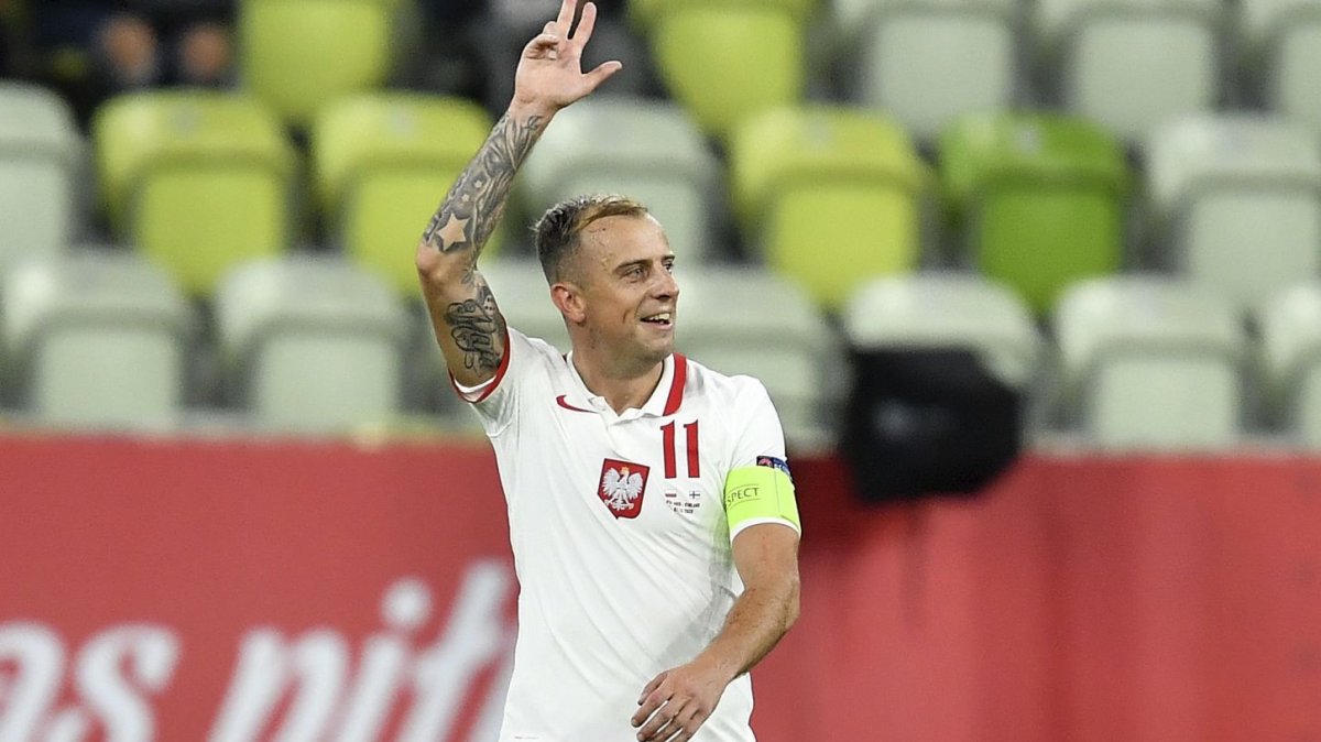 Kamil Grosicki Den 19 Dakikada 3 Gol