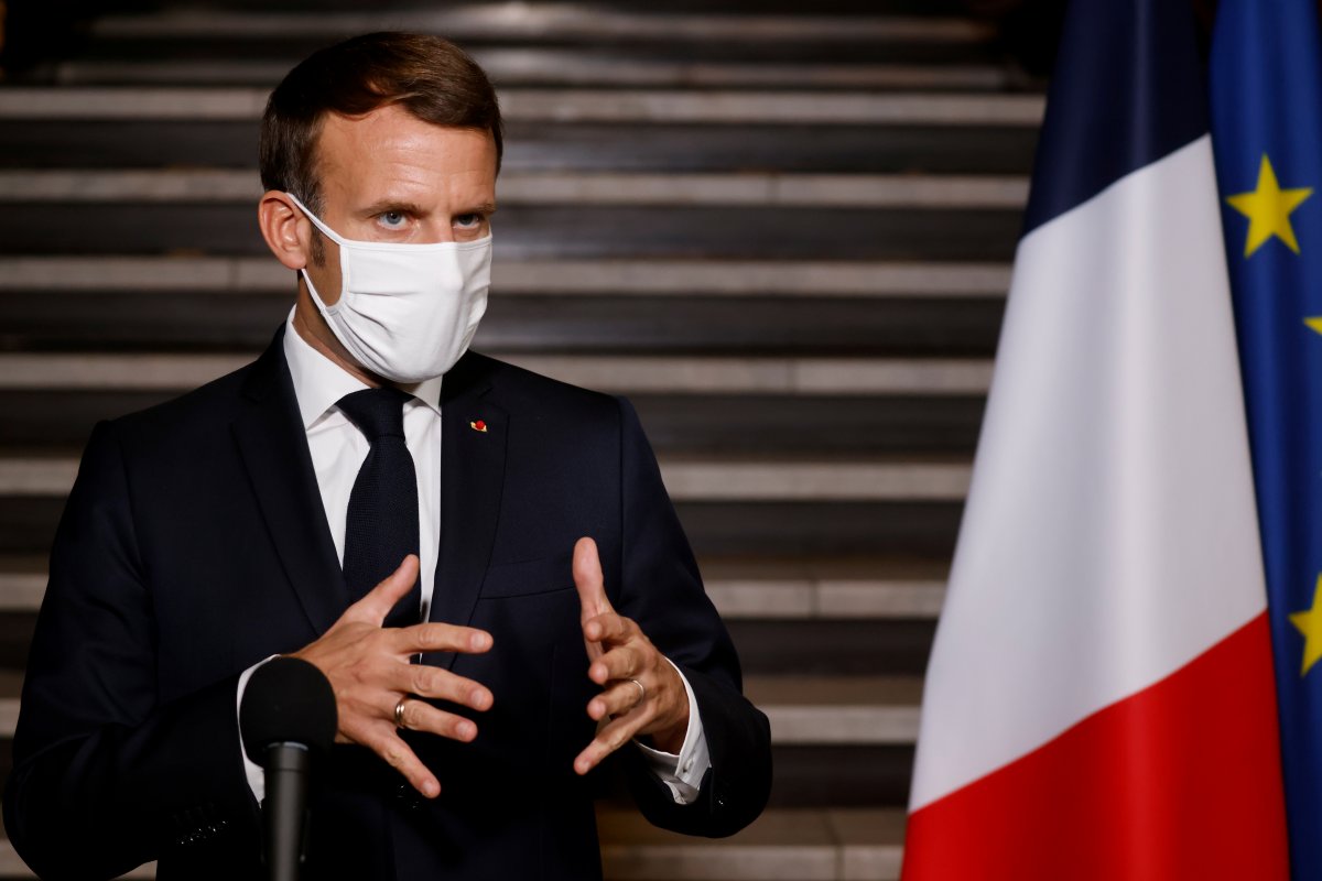 macron 8211