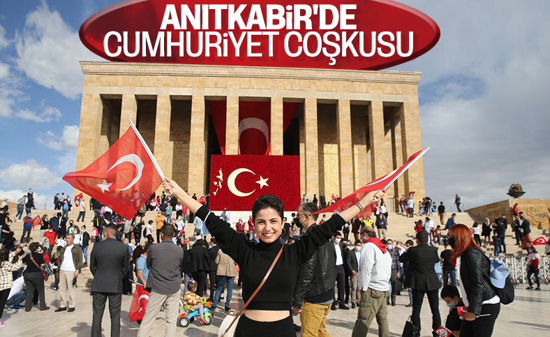 29 Ekim Cumhuriyet Bayramı coşkusu Anıtkabir'de yaşandı