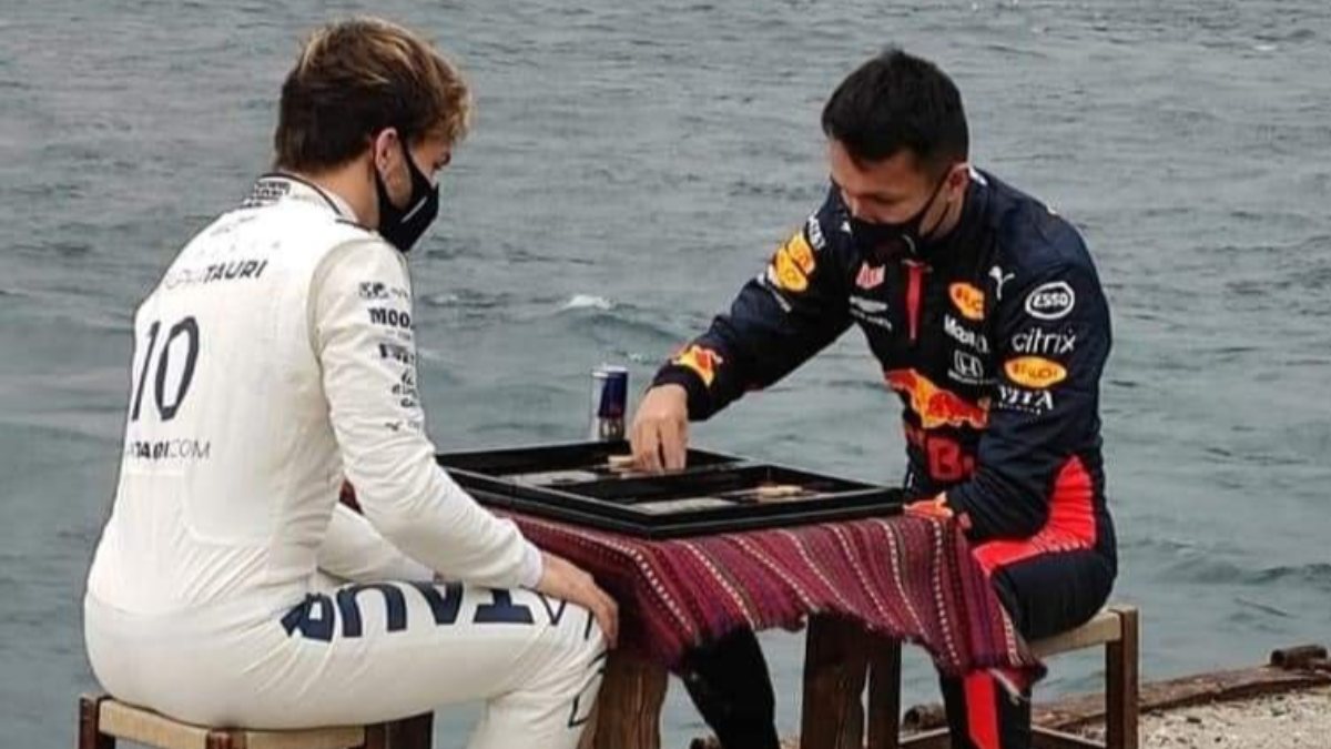 Alexander Albon ve Pierre Gasly tavla oynadı