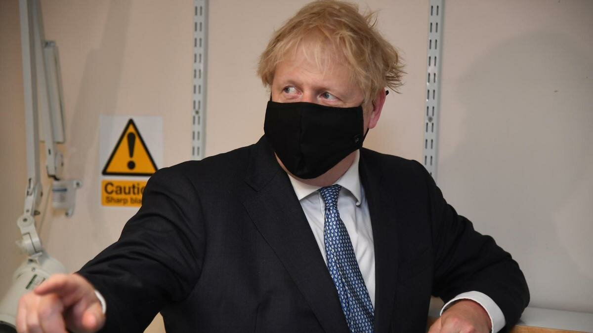 Boris Johnson, kendisini karantinaya aldı #1
