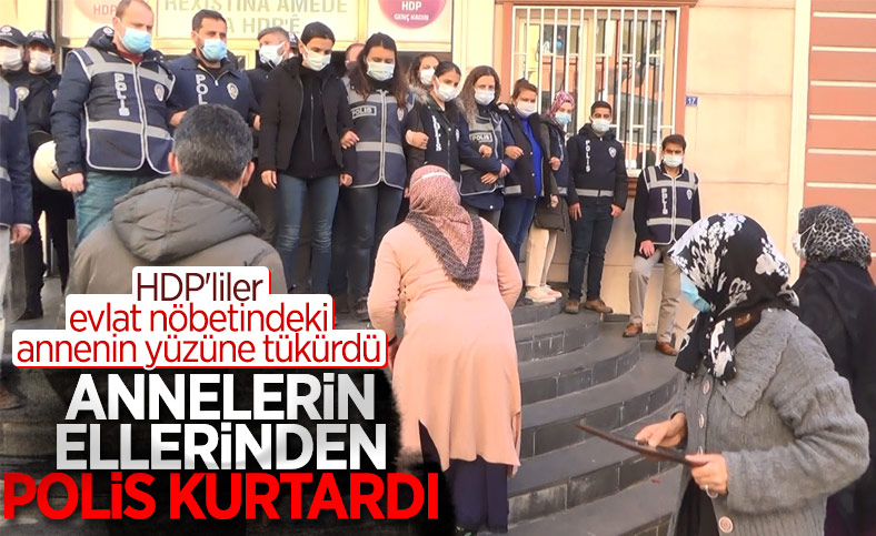 Diyarbakır'da bir HDP'li, evlat nöbeti tutan annenin yüzüne tükürdü