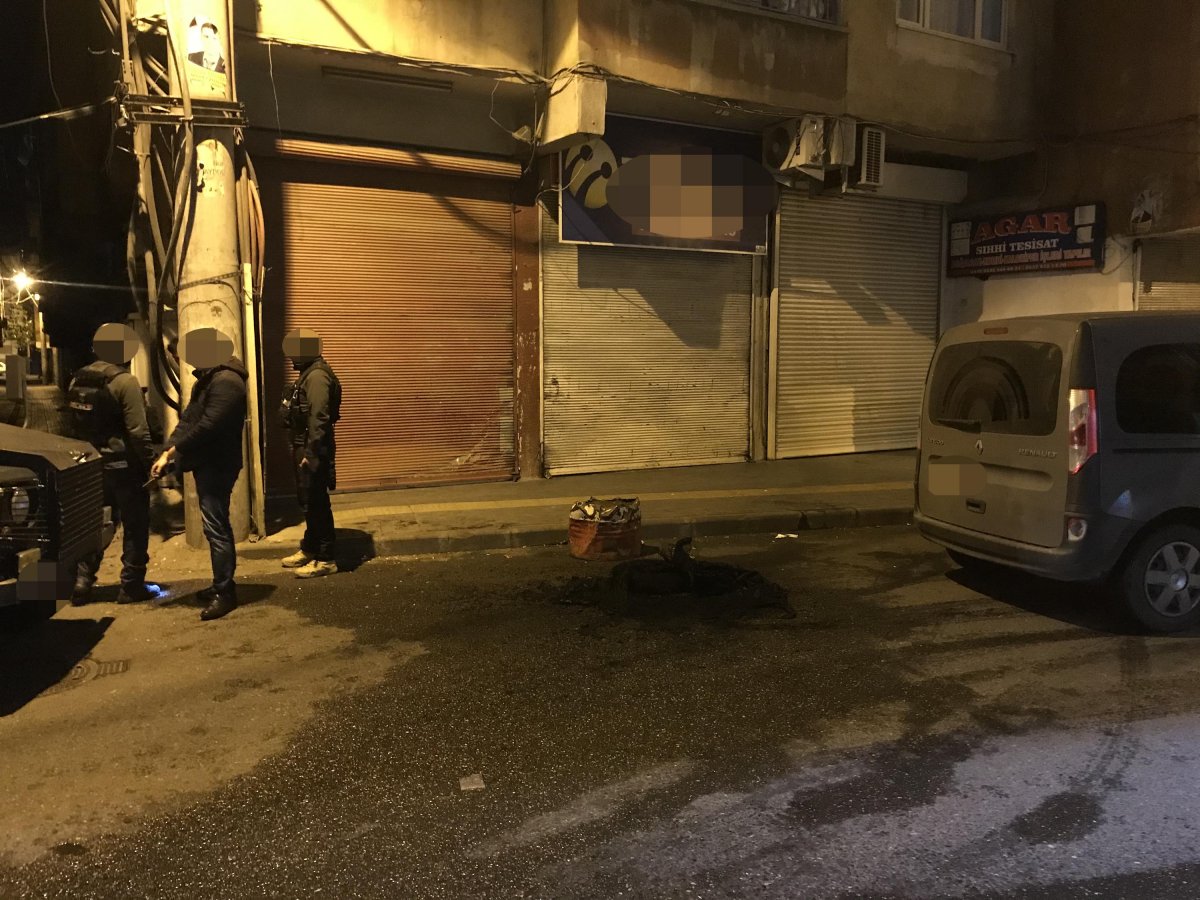 The group that violated the restriction in Diyarbakır cut the road and burned the No.  3