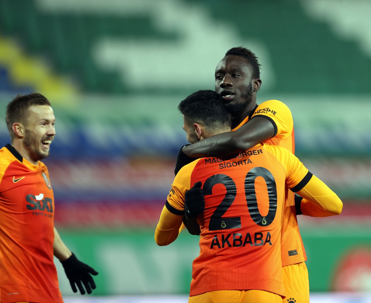 Diagne hat-trick yaptı Galatasaray, Rizespor u farklı yendi #1