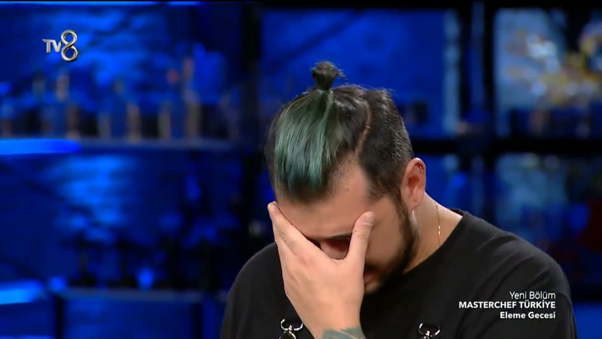 MasterChef ten diskalifiye olan Uğur, özür diledi #1