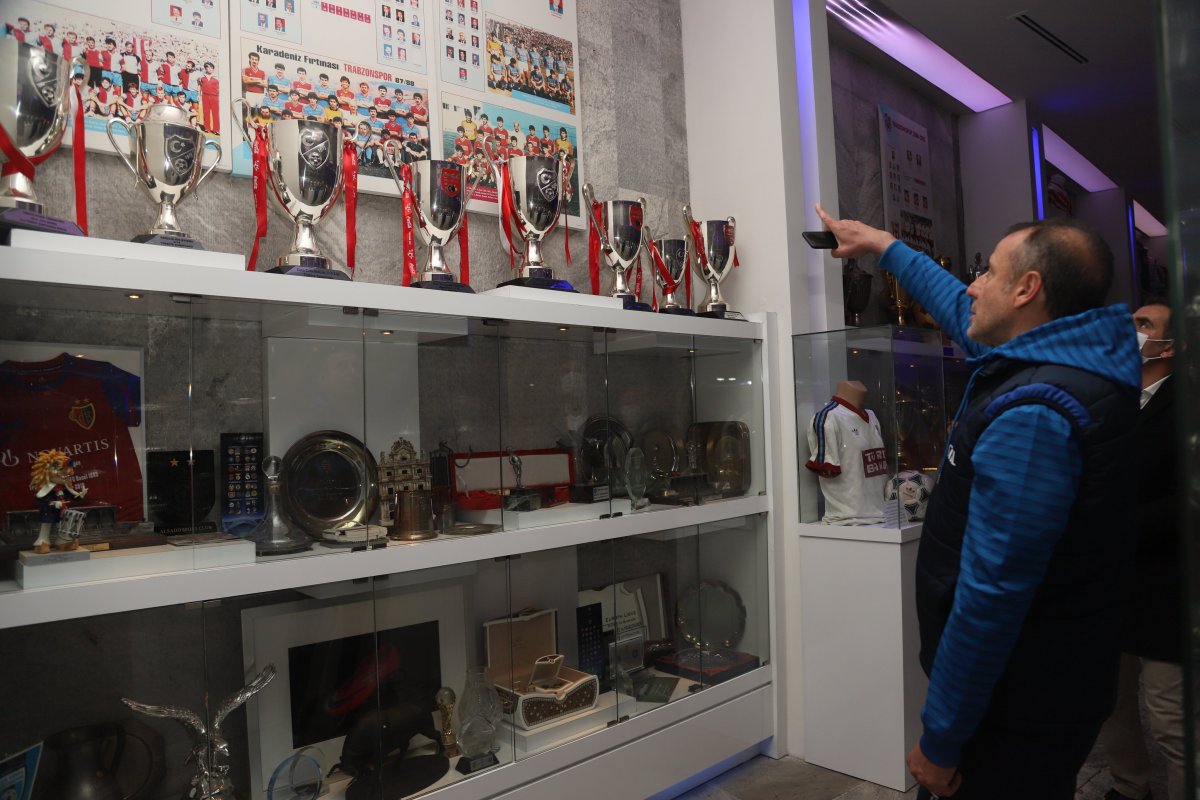 Abdullah Avcı, Trabzonspor müzesini ziyaret etti #3