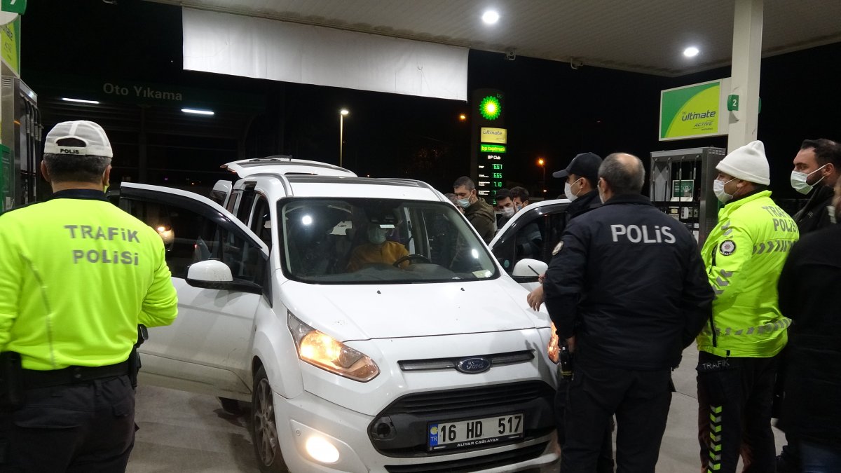 The young man who disguised himself as a policeman and practiced with his vehicle was captured in Bursa # 2