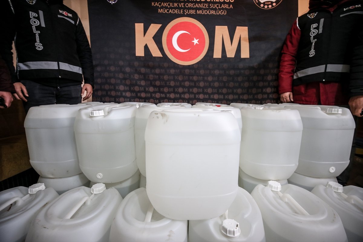 1 ton of counterfeit drinks seized in Bursa # 2