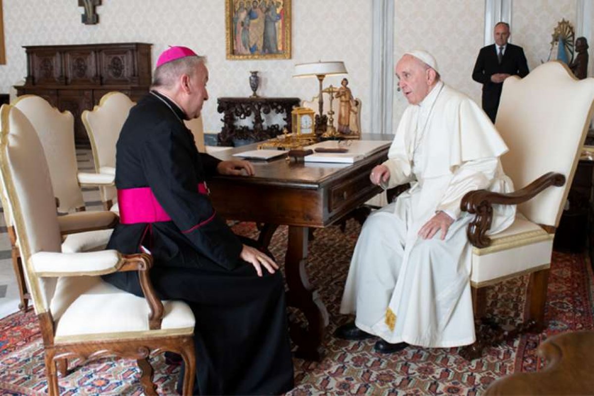Vatikan ın eski Paris Büyükelçisi ne cinsel saldırıdan hapis cezası #1