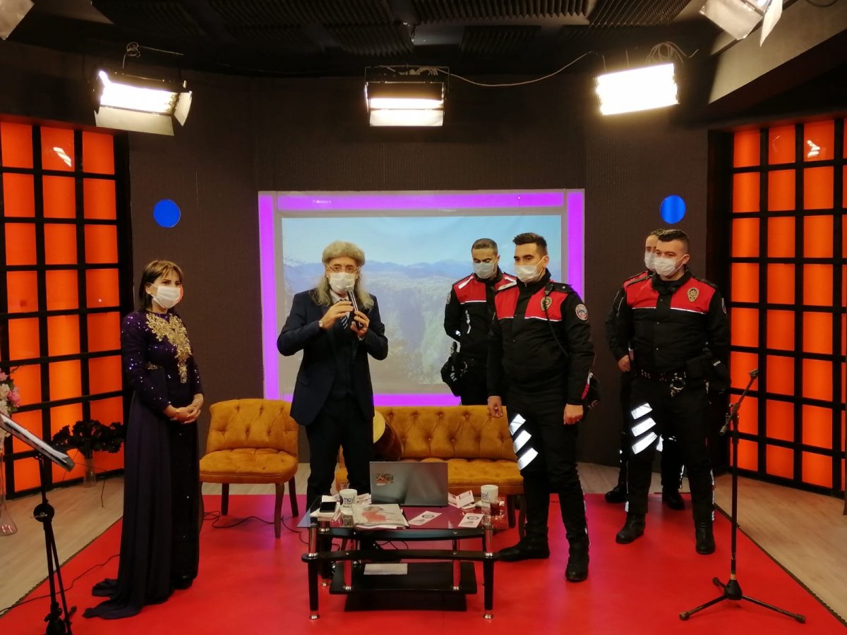 Police raided the studio when KADES notification was made live on Trabzon # 3