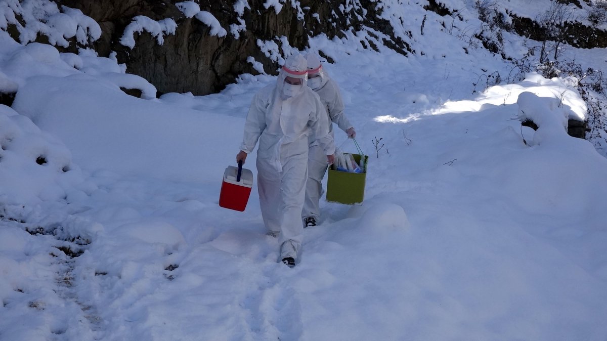 The filiation team is working in Trabzon despite heavy snowfall #5