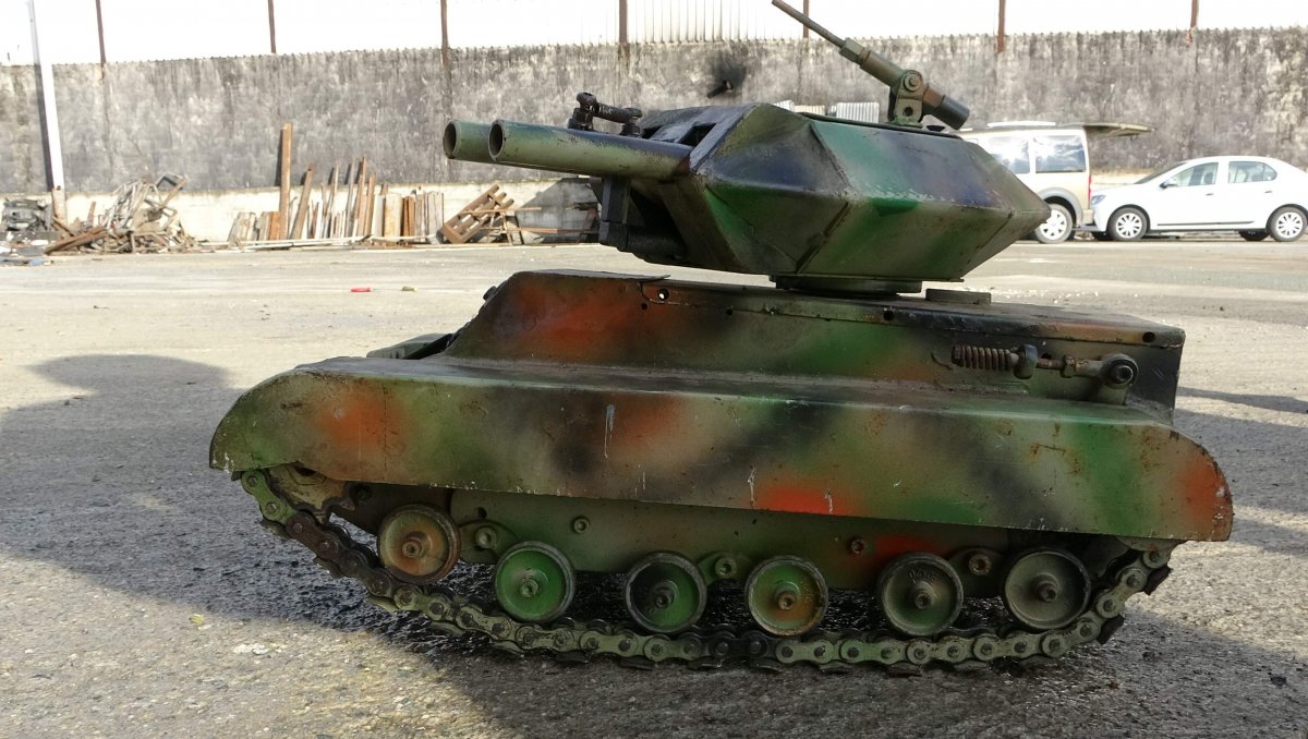 Trabzonlu which manufactures mini tanks from scrap pieces # 4