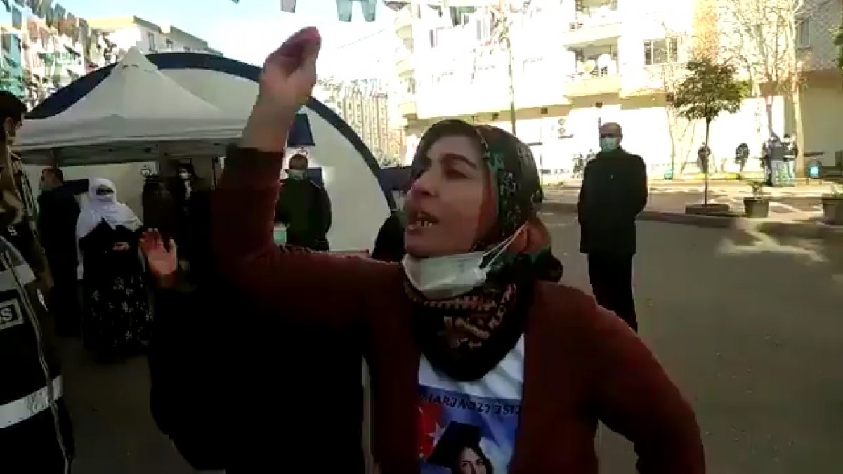 Mother in Diyarbakır rebelled against HDP: Where is the freedom of my daughter # 1?