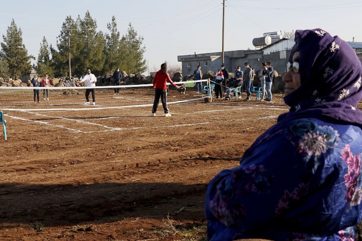 Viransehir villagers promised a # 3 tennis court