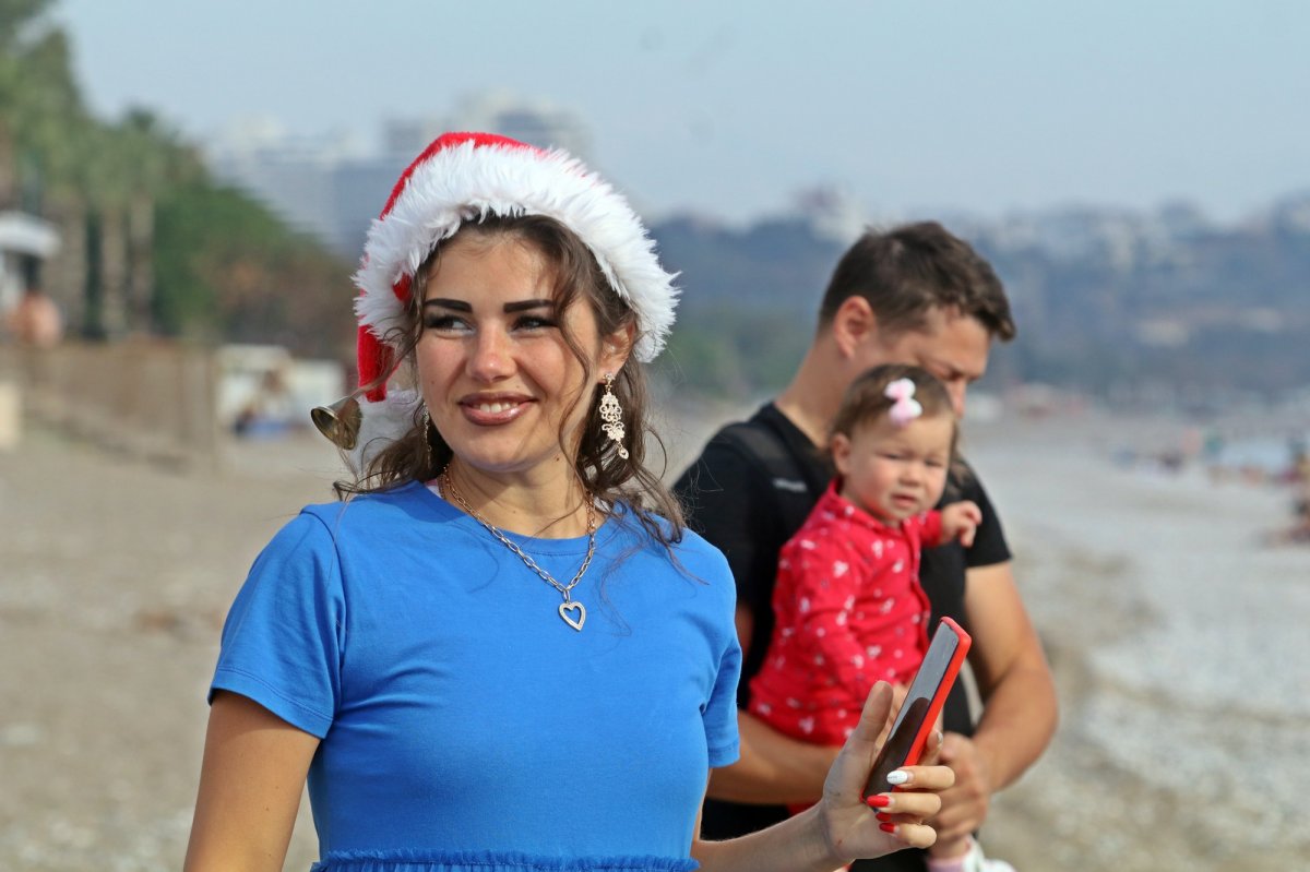Türkiye aşığı Rus turistin Antalya daki deniz keyfi #9