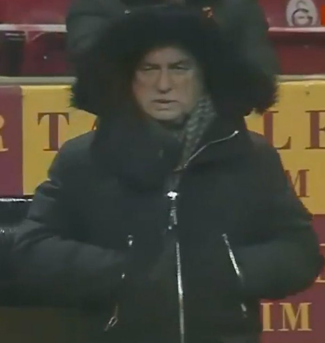 Fatih Terim yedek kulübesinde yerini aldı 1 terim 1495